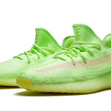 In Stock Clear Choice YEEZY BOOST 350 V2 "Glow in the Dark" Sound