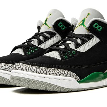 Essential Fresh Find Air Jordan 3 Retro "Pine Green" Budget