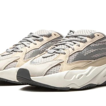 Limited Standard Goods YEEZY BOOST 700 V2 "Cream" Original