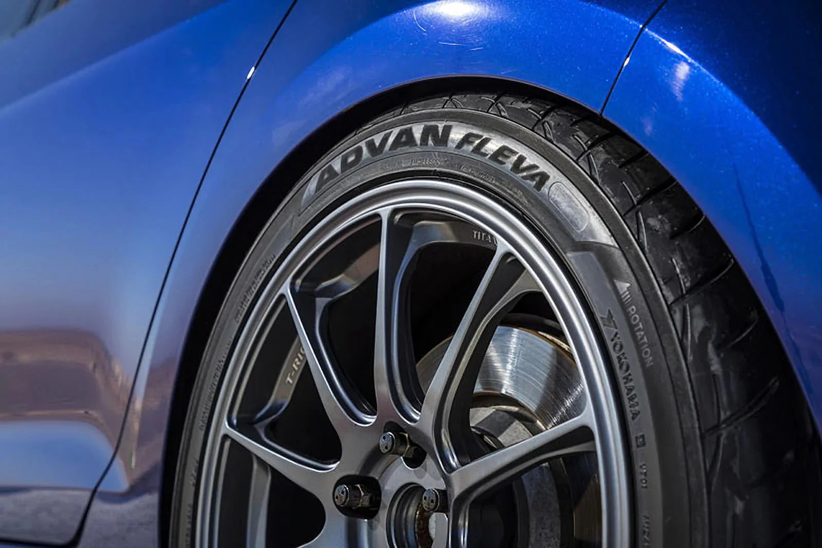 Premium Pure Value Yokohama Advan Fleva V701 185/55R15 82V Performance Tire Fine