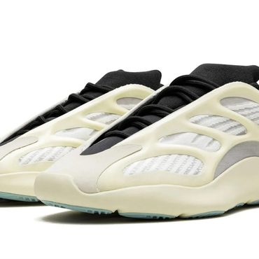 Limited Fresh Find YEEZY 700 V3 "Azael" Enhanced