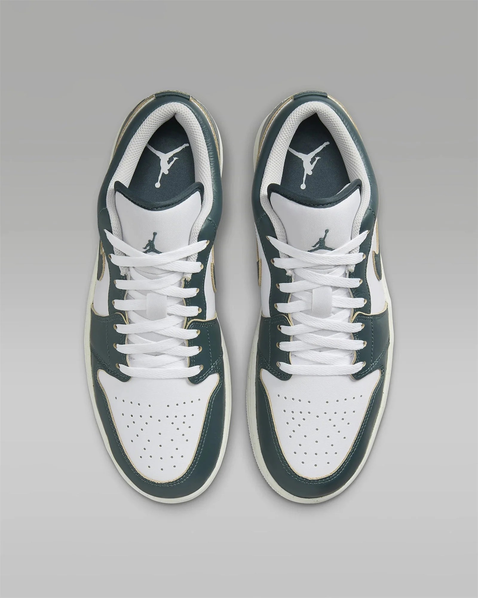 Limited Pure Value Air Jordan 1 "Oxidized Green" Functional