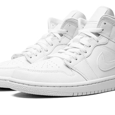 Limited Basic Line AIR JORDAN 1 MID WMNS "Triple White 2022" Sound