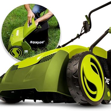Durable Pure Value 12-Amp 13-Inch Electric Dethatcher and Scarifier w/Removeable 8-Gallon Collection Bag Universal