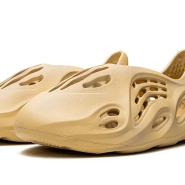 Economy Direct Source YEEZY FOAM RUNNER "Desert Sand" Modern