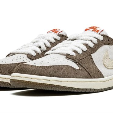 Select Basic Line Air Jordan 1 Low "Year Of The Rabbit" Budget